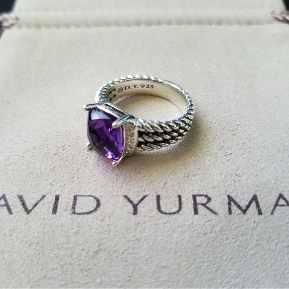 David Yurman Petite Wheaton Ring with Amethyst and white Diamonds - Picture 4 of 5